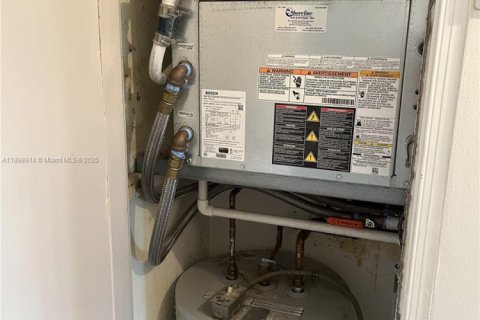 Купить кондоминиум в Форт-Лодердейл, Флорида 1 спальня, 88.26м2, № 2016317 - фото 10