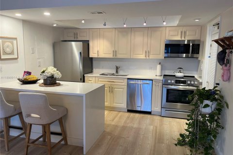 Купить кондоминиум в Форт-Лодердейл, Флорида 1 спальня, 88.26м2, № 2016317 - фото 16