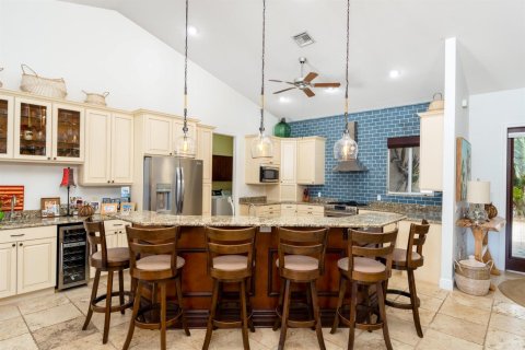 House in Stuart, Florida 4 bedrooms, 254.74 sq.m. № 2250752 - photo 20