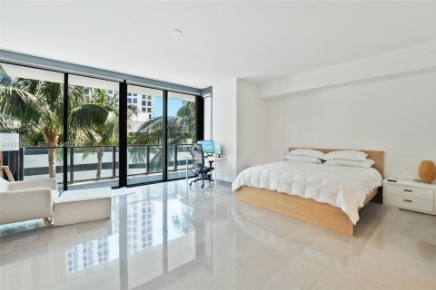 Condominio en venta en Miami, Florida, 3 dormitorios, 189.8 m2 № 2152685 - foto 9