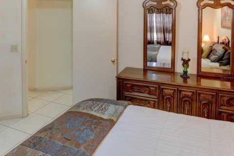 Casa en venta en Lakeland, Florida, 4 dormitorios, 217.02 m2 № 1064161 - foto 9