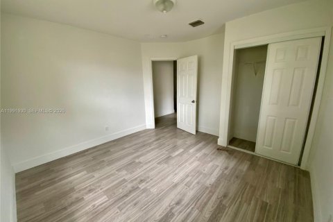 Casa en venta en Fort Lauderdale, Florida, 3 dormitorios, 100.98 m2 № 2055224 - foto 16