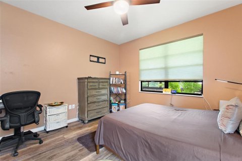 Villa ou maison à vendre à Kissimmee, Floride: 2 chambres, 118.73 m2 № 1877172 - photo 18