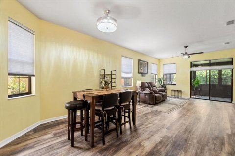 Villa ou maison à vendre à Kissimmee, Floride: 2 chambres, 118.73 m2 № 1877172 - photo 12