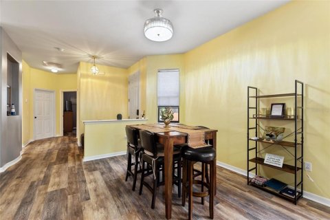 Villa ou maison à vendre à Kissimmee, Floride: 2 chambres, 118.73 m2 № 1877172 - photo 11