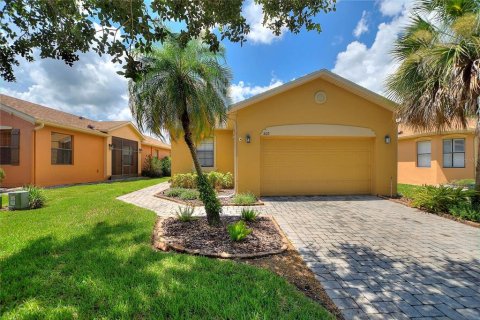 Villa ou maison à vendre à Kissimmee, Floride: 2 chambres, 118.73 m2 № 1877172 - photo 1