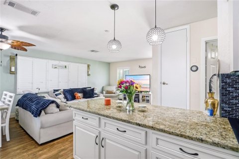 Villa ou maison à vendre à Deltona, Floride: 2 chambres, 82.03 m2 № 2406548 - photo 13