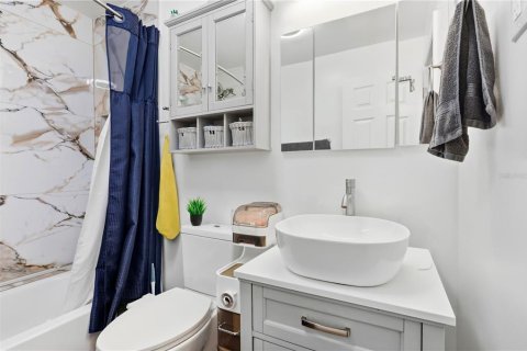 Villa ou maison à vendre à Deltona, Floride: 2 chambres, 82.03 m2 № 2406548 - photo 21