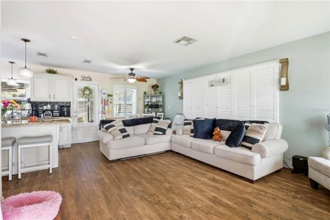 Villa ou maison à vendre à Deltona, Floride: 2 chambres, 82.03 m2 № 2406548 - photo 5