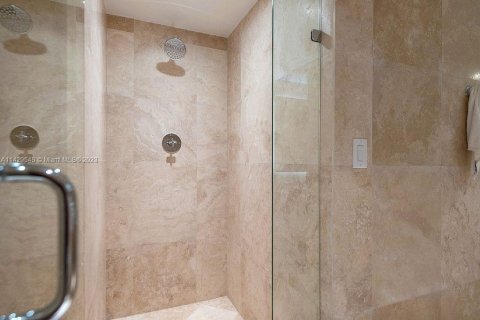 Снять в аренду кондоминиум в Майами-Бич, Флорида 1 спальня, 82.96м2, № 1959024 - фото 11