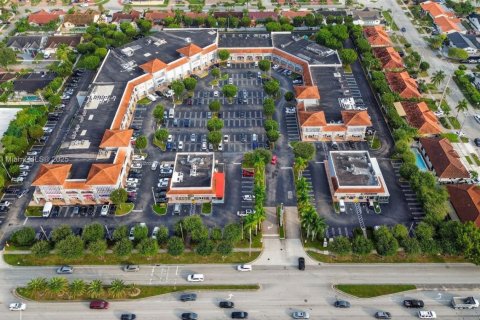 Commercial property in Miami, Florida № 1973558 - photo 19