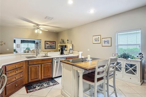 House in Kissimmee, Florida 3 bedrooms, 285.95 sq.m. № 2105616 - photo 19