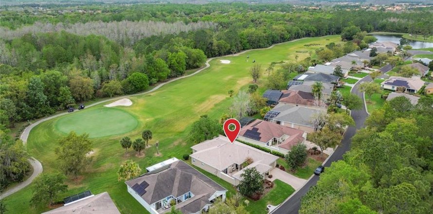 House in Kissimmee, Florida 3 bedrooms, 285.95 sq.m. № 2105616