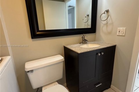 Townhouse in Davie, Florida 2 bedrooms, 138.24 sq.m. № 1962997 - photo 13