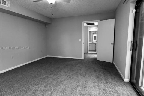 Townhouse in Davie, Florida 2 bedrooms, 138.24 sq.m. № 1962997 - photo 14