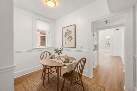 Condo in Sarasota, Florida, 1 bedroom № 2112516 - photo 11