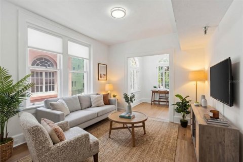 Condo in Sarasota, Florida, 1 bedroom № 2112516 - photo 4
