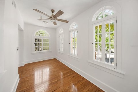 Condo in Sarasota, Florida, 1 bedroom № 2112516 - photo 24