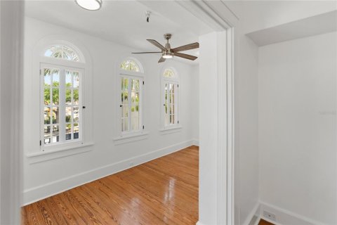 Condo in Sarasota, Florida, 1 bedroom № 2112516 - photo 19
