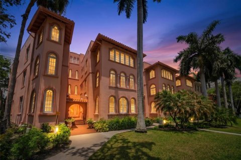 Condo in Sarasota, Florida, 1 bedroom  № 2112516