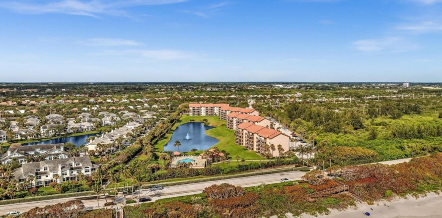 Condominio en Jupiter, Florida, 2 dormitorios № 1091917