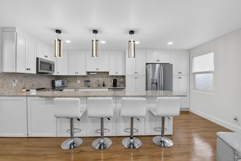 Condo in Boca Raton, Florida, 2 bedrooms № 2081936 - photo 4
