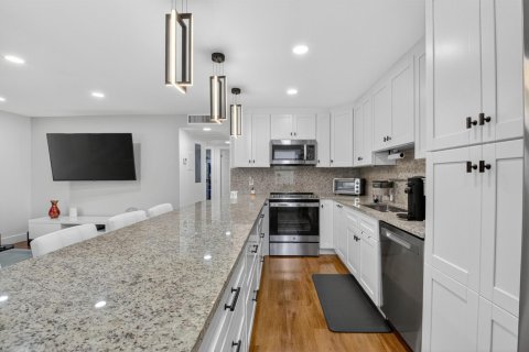 Condo in Boca Raton, Florida, 2 bedrooms № 2081936 - photo 5