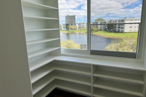 Condo in Boca Raton, Florida, 2 bedrooms № 2081936 - photo 14
