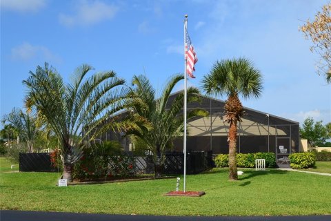 Condo in Port Charlotte, Florida, 2 bedrooms  № 1737084 - photo 13