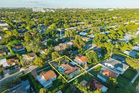 Villa ou maison à vendre à West Miami, Floride: 4 chambres, 170.66 m2 № 2431370 - photo 3