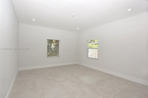 Casa en venta en Miami, Florida, 3 dormitorios, 111.67 m2 № 1999674 - foto 21