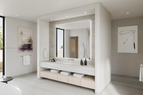 Casa en venta en Miami Beach, Florida, 8 dormitorios, 1468.04 m2 № 1495738 - foto 16