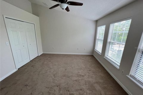 Townhouse in Saint Petersburg, Florida 3 bedrooms, 137.5 sq.m. № 1866527 - photo 21