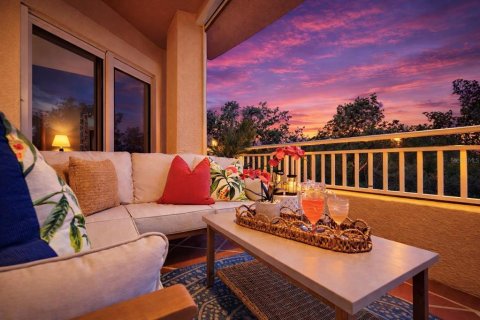 Condo in Saint Petersburg, Florida, 3 bedrooms № 2102106 - photo 3