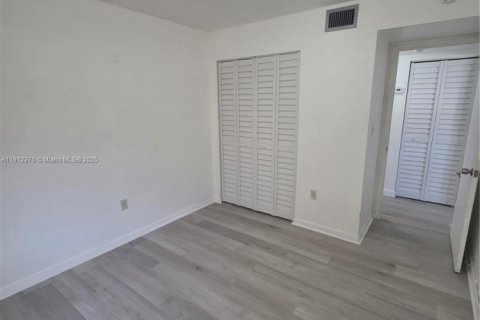 Copropriété à louer à Miami, Floride: 2 chambres, 92.9 m2 № 1968711 - photo 23