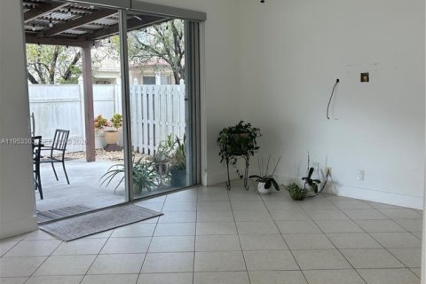 Villa ou maison à vendre à Miramar, Floride: 3 chambres, 174.75 m2 № 2007593 - photo 17