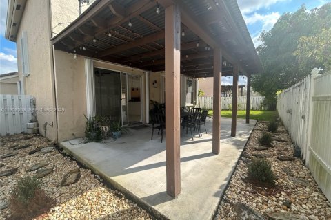 Villa ou maison à vendre à Miramar, Floride: 3 chambres, 174.75 m2 № 2007593 - photo 23