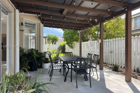 Villa ou maison à vendre à Miramar, Floride: 3 chambres, 174.75 m2 № 2007593 - photo 21