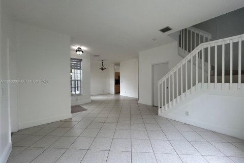 Villa ou maison à vendre à Miramar, Floride: 3 chambres, 174.75 m2 № 2007593 - photo 12