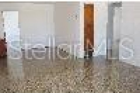 Villa ou maison à louer à New Smyrna Beach, Floride: 3 chambres, 81.2 m2 № 1903316 - photo 5