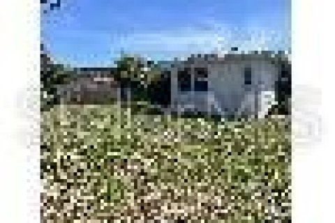 Villa ou maison à louer à New Smyrna Beach, Floride: 3 chambres, 81.2 m2 № 1903316 - photo 2