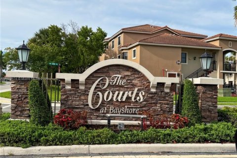 Condominio en venta en Cutler Bay, Florida, 2 dormitorios № 1801224 - foto 3