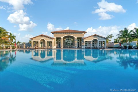 Condominio en venta en Cutler Bay, Florida, 2 dormitorios № 1801224 - foto 14