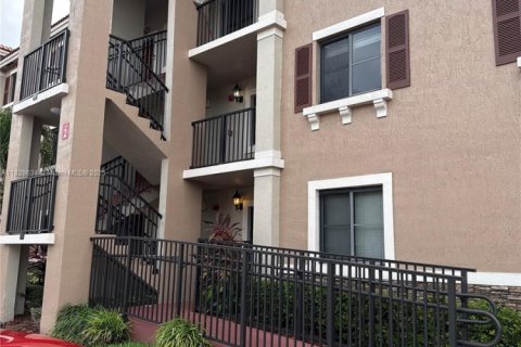 Condominio en venta en Cutler Bay, Florida, 2 dormitorios № 1801224 - foto 10