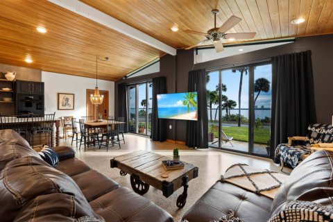 Casa en venta en St. Lucie, Florida, 5 dormitorios, 255.3 m2 № 2278169 - foto 5
