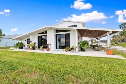 Casa en venta en St. Lucie, Florida, 5 dormitorios, 255.3 m2 № 2278169 - foto 15
