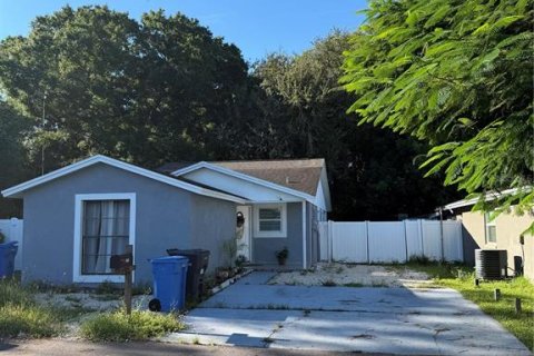 Villa ou maison à Tampa, Floride 3 chambres, 100.15 m2 № 2367049
