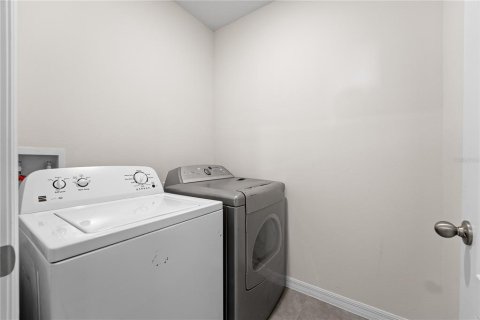 House in Haines City, Florida 4 bedrooms, 173.45 sq.m. № 1879497 - photo 22