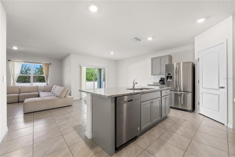 House in Haines City, Florida 4 bedrooms, 173.45 sq.m. № 1879497 - photo 5