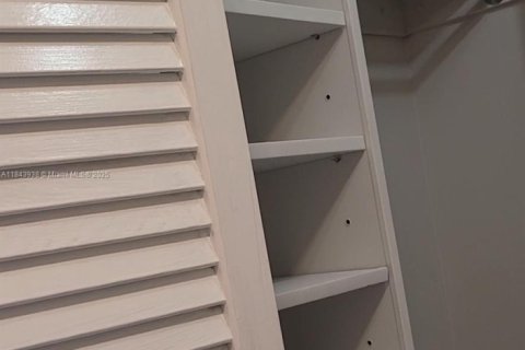 Condominio en alquiler en Miami, Florida, 1 dormitorio, 100.43 m2 № 1841202 - foto 30